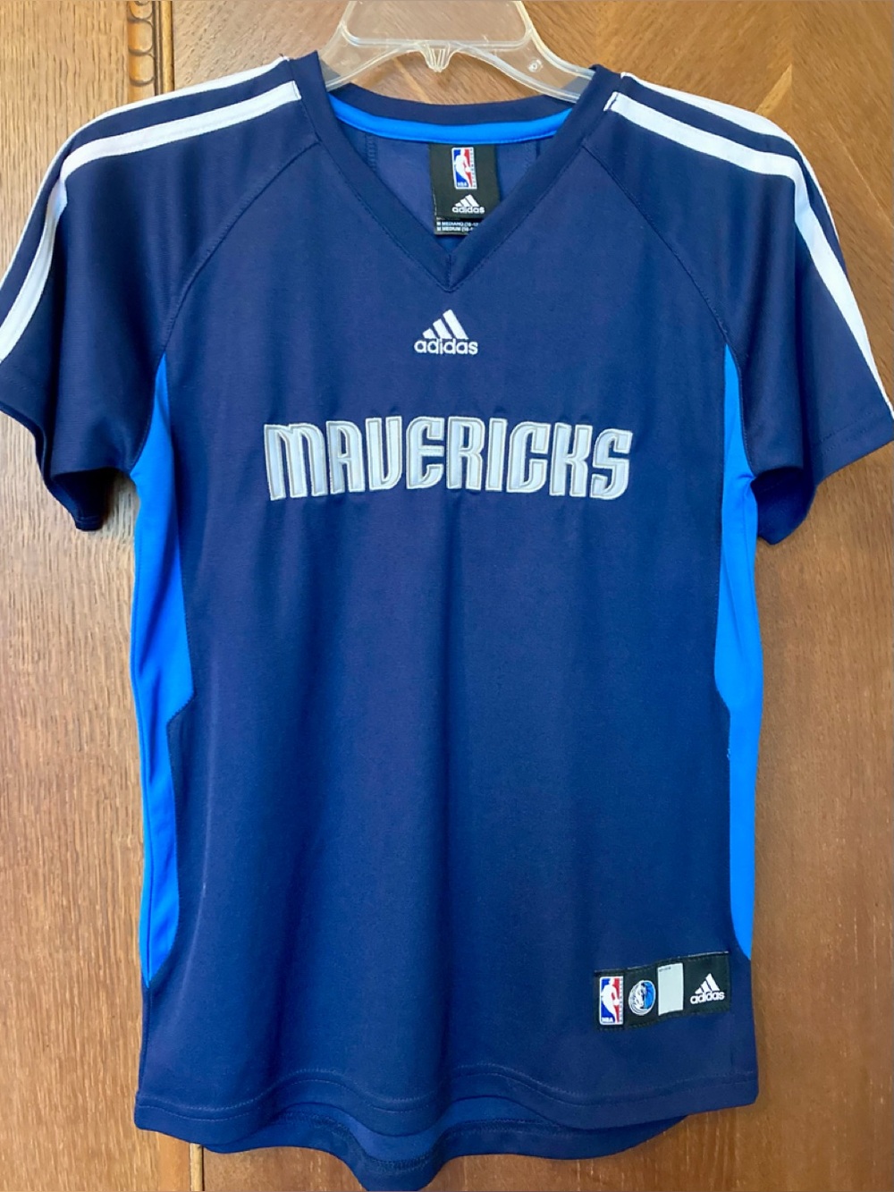 Adidas Dallas Mavericks Jersey, Youth Size M (10-12)